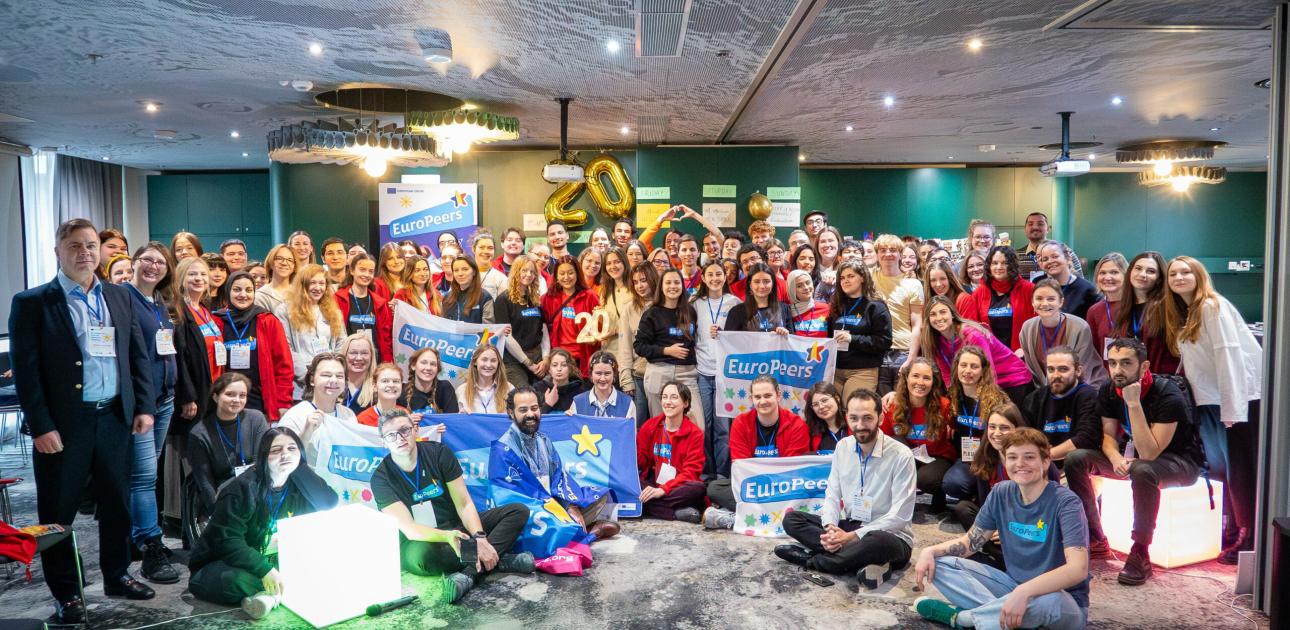 Latvijas “EuroPeers” vēstneši piedalās starptautiskā tīkla ikgadējā mācību pasākumā Rumānijā