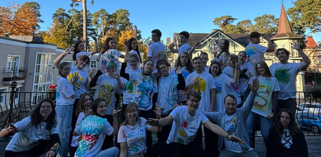 “DiscoverEU” ceļotāji-jaunieši atkal satiekas un mācās iedvesmot nākamos ceļotājus