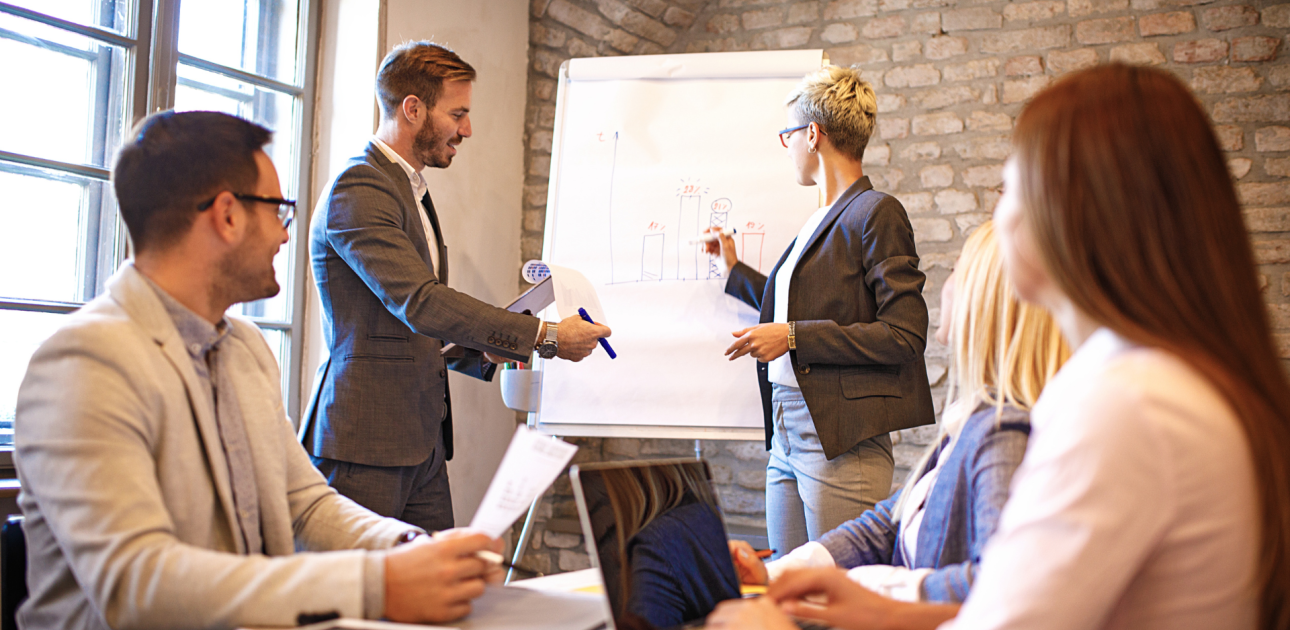 darba sabnāksme, pieraksti uz tāfeles