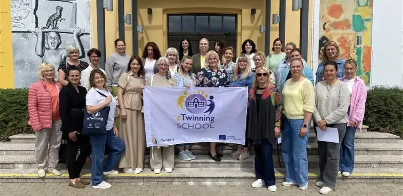 Kopienas spēks un nākotnes vīzija: Iedvesmas mirkļi eTwinning Skolu domnīcā