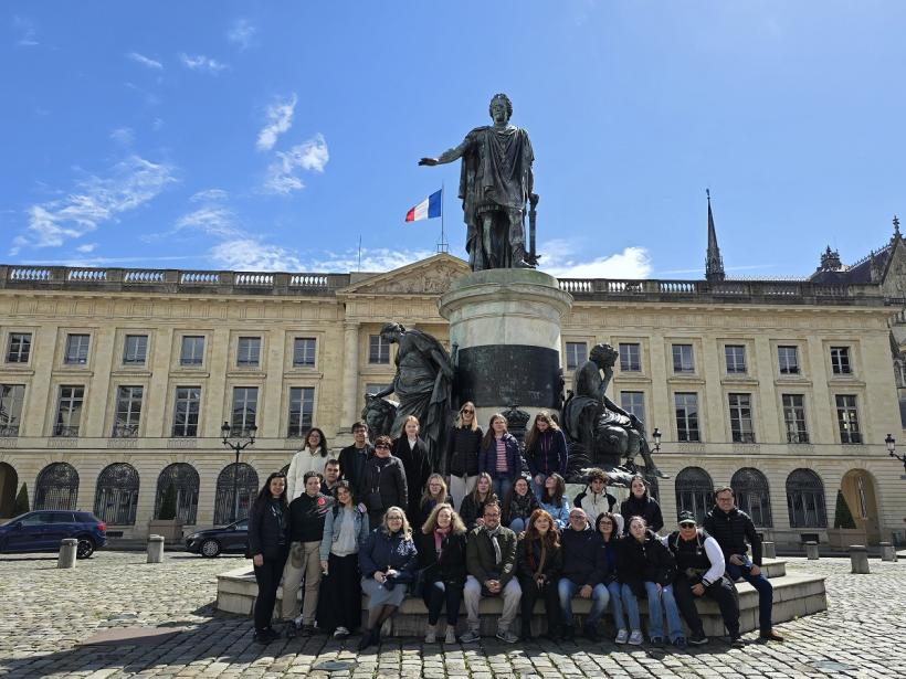 Daugavpils Draudzīgā aicinājuma vidusskolas īstenotais Erasmus+ projekts  “Lift of Democracy” 